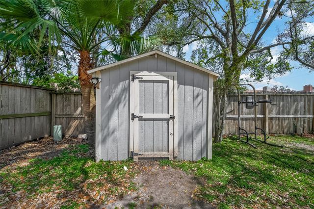 16643 Seawolf Drive, Houston, TX 77062