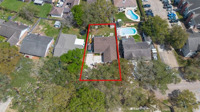 16643 Seawolf Drive, Houston, TX 77062