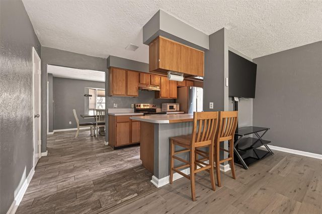 16643 Seawolf Drive, Houston, TX 77062