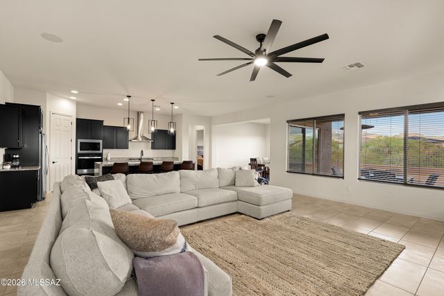 14420 N Twin Saguaro Drive, Marana, AZ 85658
