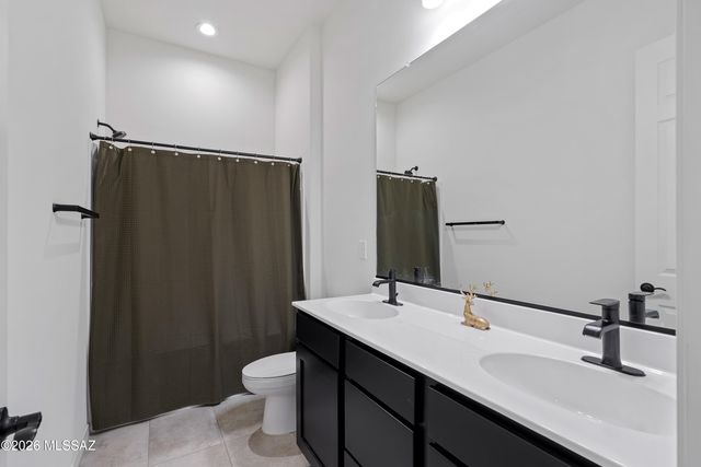14420 N Twin Saguaro Drive, Marana, AZ 85658