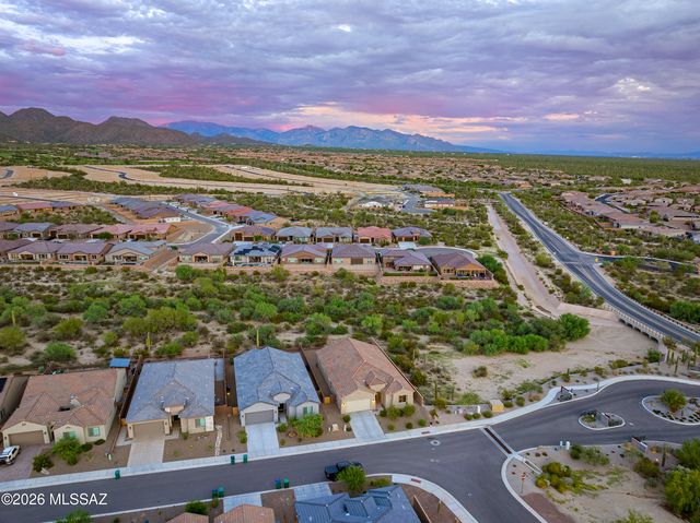14420 N Twin Saguaro Drive, Marana, AZ 85658