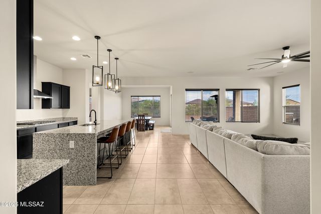 14420 N Twin Saguaro Drive, Marana, AZ 85658
