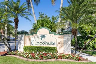 16679 Hemingway Dr, Weston, FL 33326