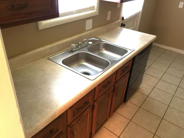 4021 SOUTHLAWN AVE, Memphis, TN 38111