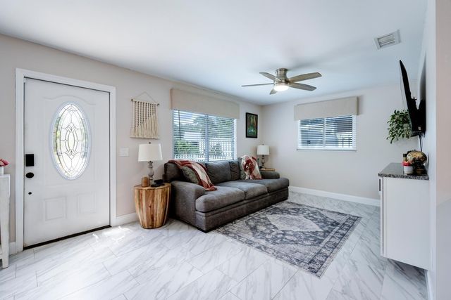 1467 SW Peninsula Lane, Palm City, FL 34990