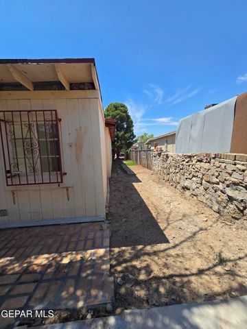 226 CORONADO Road, El Paso, TX 79915