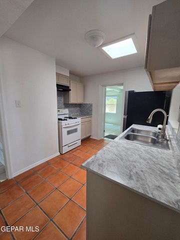 226 CORONADO Road, El Paso, TX 79915