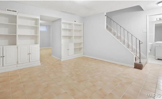 10451 Corbeil Drive, Creve Coeur, MO 63146