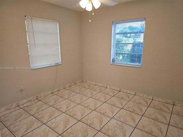 1000 NE 13th Ave, Homestead, FL 33033