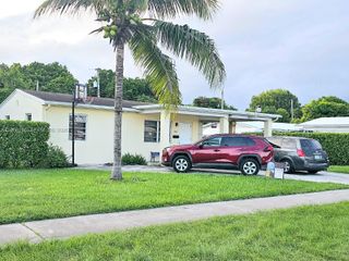 1000 NE 13th Ave, Homestead, FL 33033