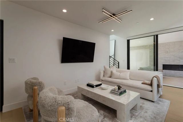716 Orchid Avenue, Corona Del Mar, CA 92625