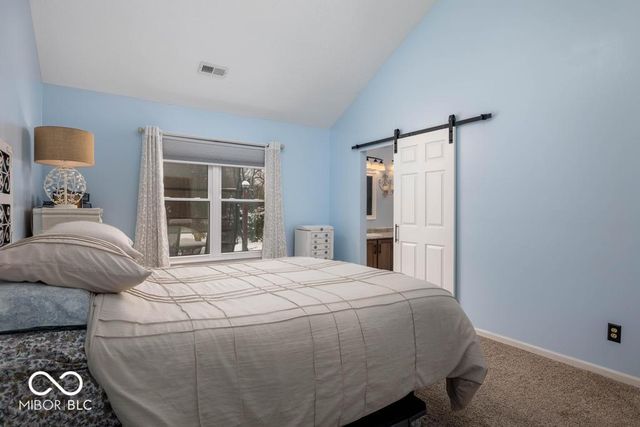 7721 Hollow Ridge Circle, Indianapolis, IN 46256