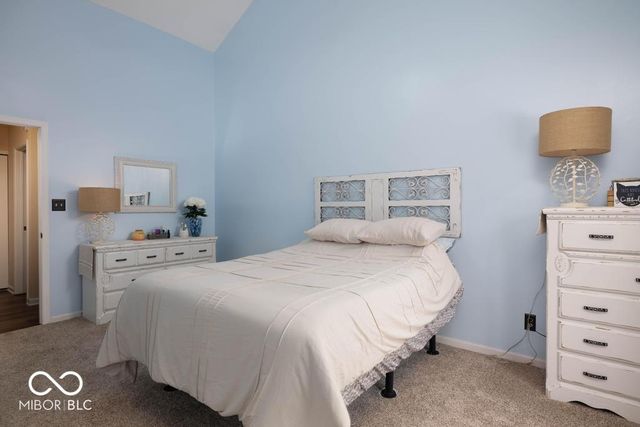 7721 Hollow Ridge Circle, Indianapolis, IN 46256