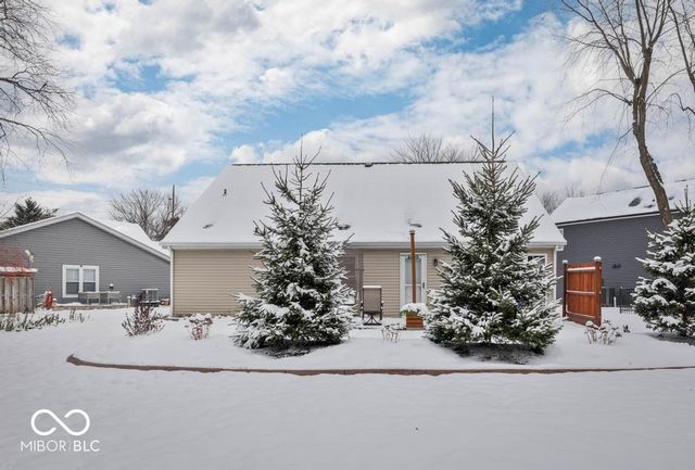 7721 Hollow Ridge Circle, Indianapolis, IN 46256