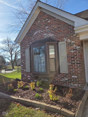 7721 Hollow Ridge Circle, Indianapolis, IN 46256