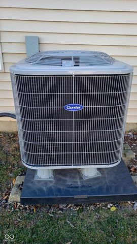 7721 Hollow Ridge Circle, Indianapolis, IN 46256