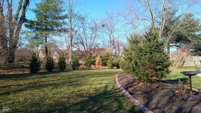 7721 Hollow Ridge Circle, Indianapolis, IN 46256