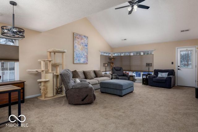 7721 Hollow Ridge Circle, Indianapolis, IN 46256