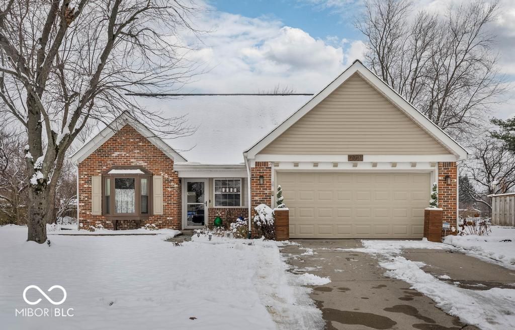 7721 Hollow Ridge Circle, Indianapolis, IN 46256