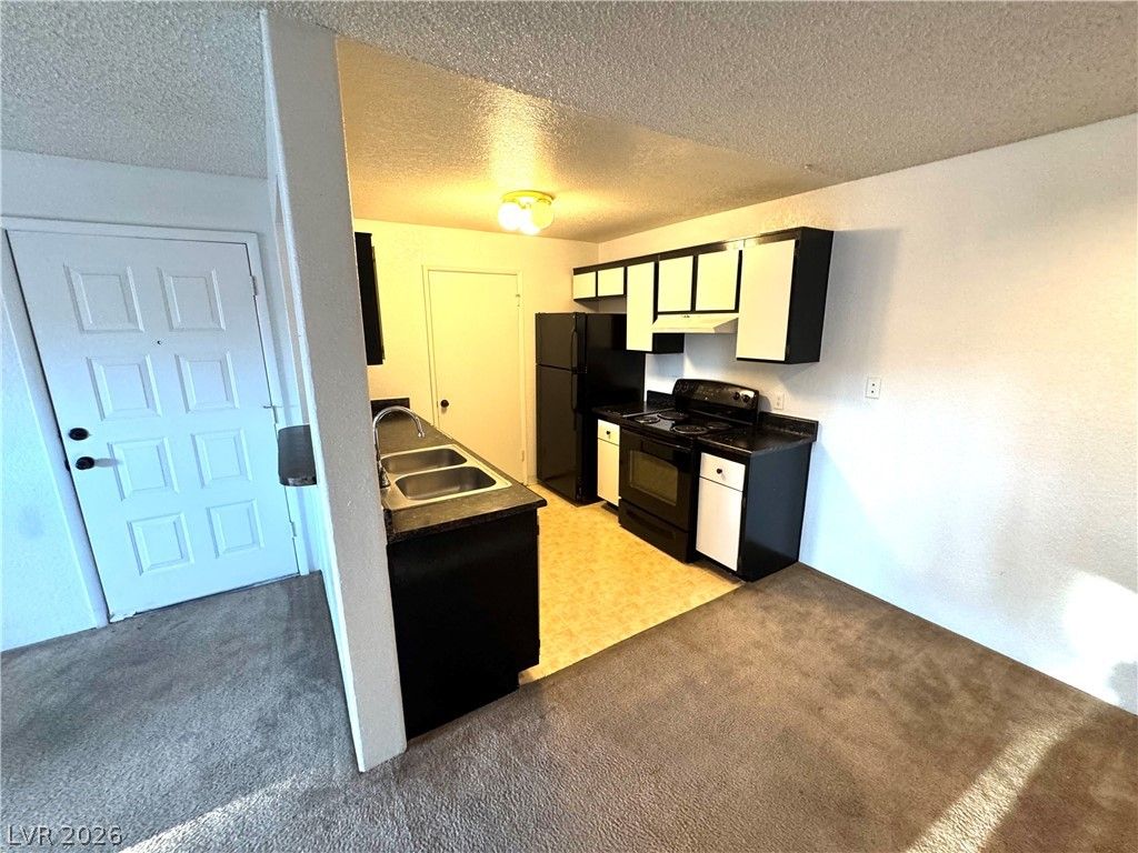 221 Mission Newport Lane 206, Las Vegas, NV 89107 — photo 3