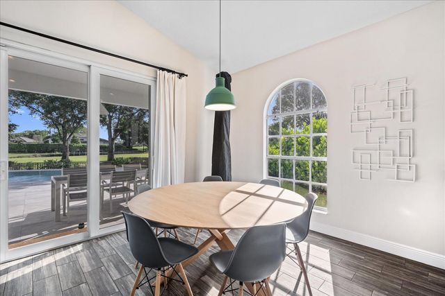 2466 Muir Circle, Wellington, FL 33414