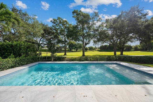 2466 Muir Circle, Wellington, FL 33414