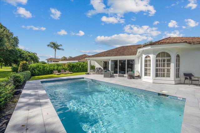 2466 Muir Circle, Wellington, FL 33414