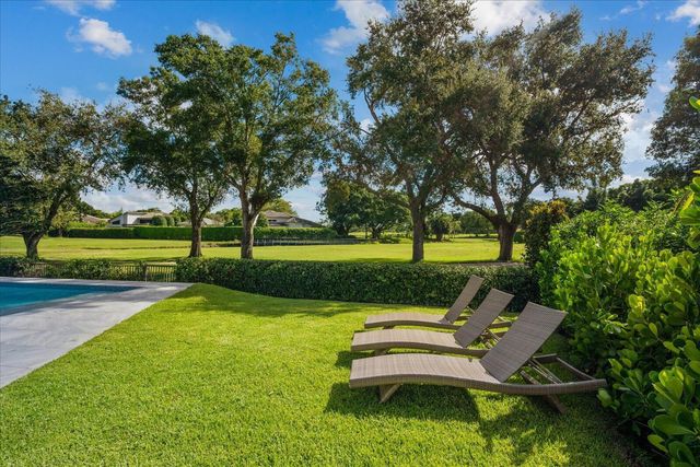 2466 Muir Circle, Wellington, FL 33414