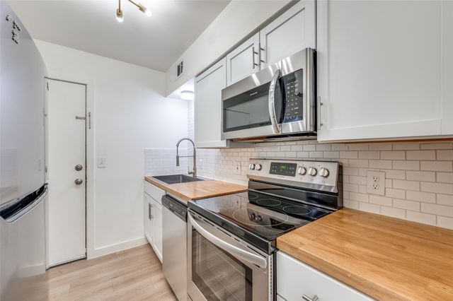 4219 Avondale Avenue 116, Dallas, TX 75219