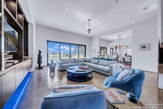 30820 Ovaro, Fair Oaks Ranch, TX 78015