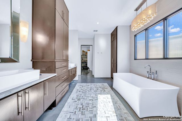 30820 Ovaro, Fair Oaks Ranch, TX 78015