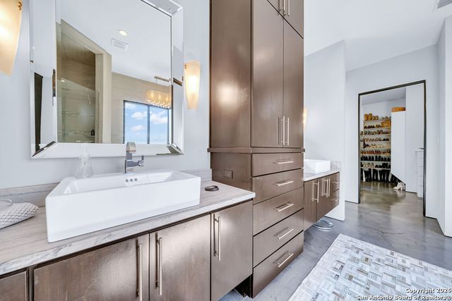 30820 Ovaro, Fair Oaks Ranch, TX 78015