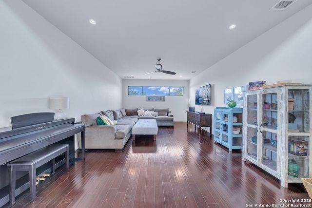 30820 Ovaro, Fair Oaks Ranch, TX 78015