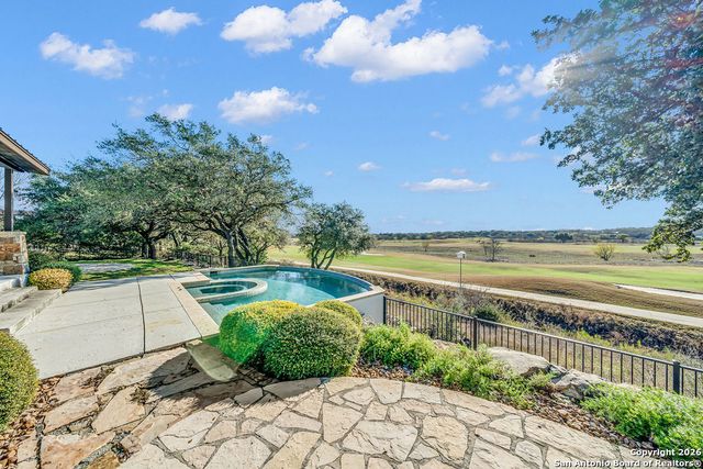 30820 Ovaro, Fair Oaks Ranch, TX 78015