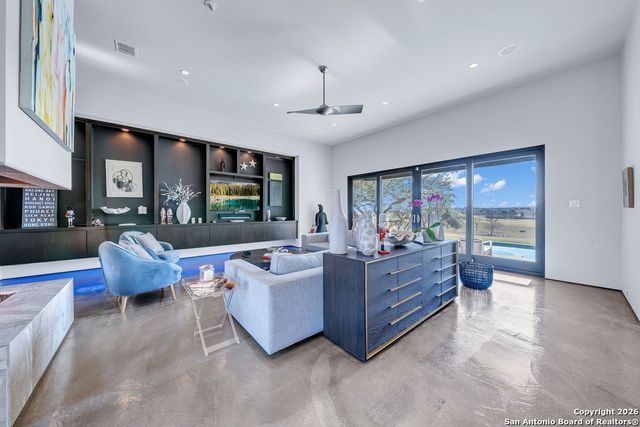 30820 Ovaro, Fair Oaks Ranch, TX 78015