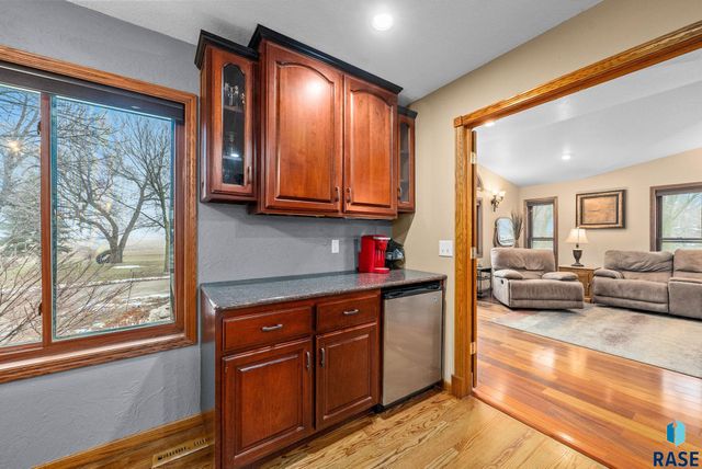 27357 468th Ave Avenue, Lennox, SD 57039