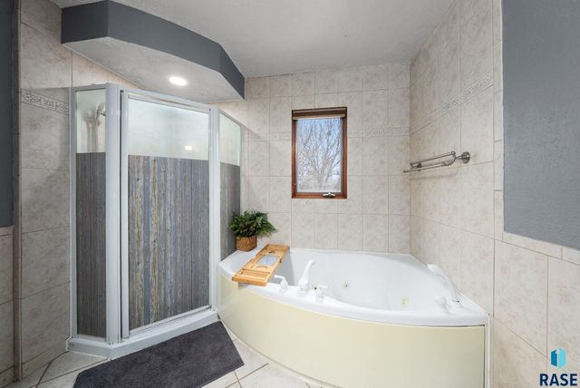 27357 468th Ave Avenue, Lennox, SD 57039