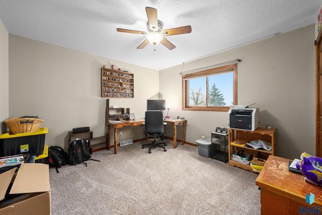 27357 468th Ave Avenue, Lennox, SD 57039