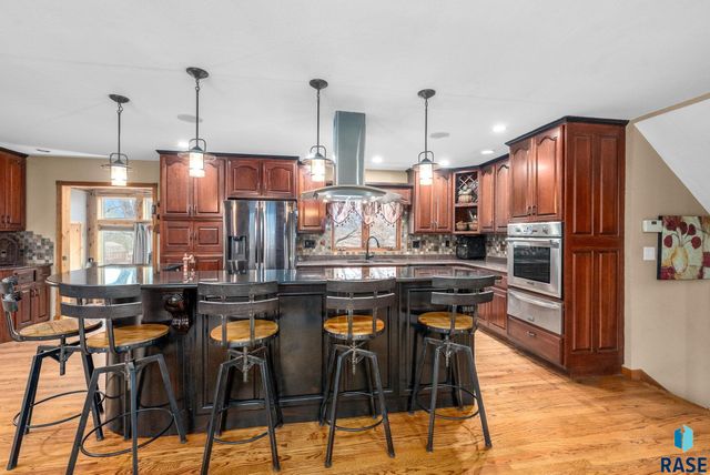 27357 468th Ave Avenue, Lennox, SD 57039