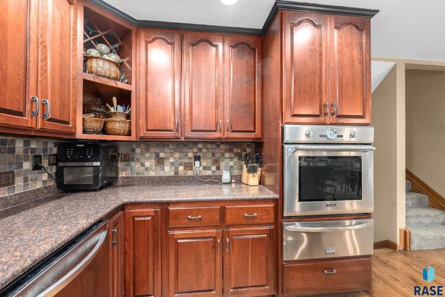 27357 468th Ave Avenue, Lennox, SD 57039