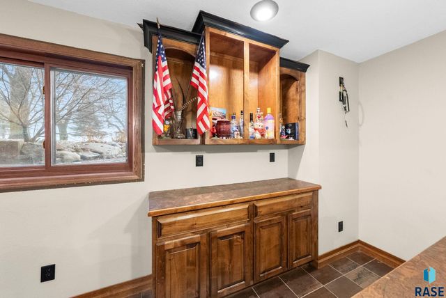 27357 468th Ave Avenue, Lennox, SD 57039