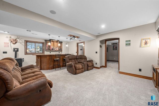 27357 468th Ave Avenue, Lennox, SD 57039