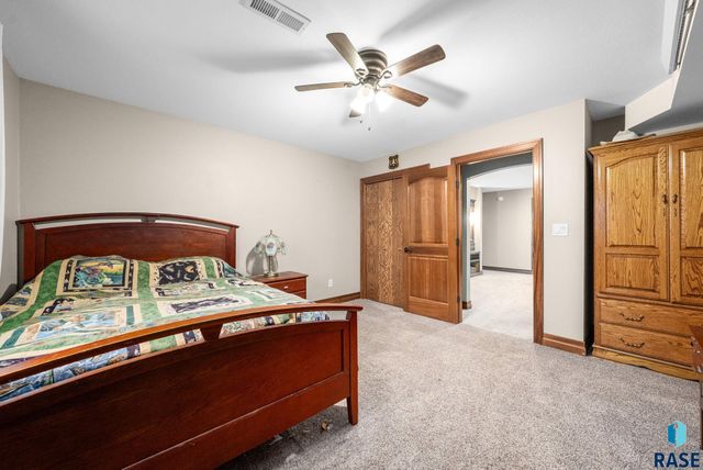 27357 468th Ave Avenue, Lennox, SD 57039