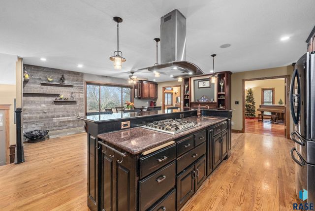 27357 468th Ave Avenue, Lennox, SD 57039