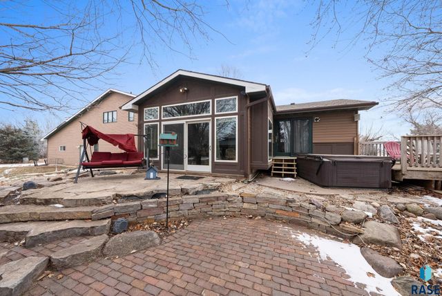 27357 468th Ave Avenue, Lennox, SD 57039