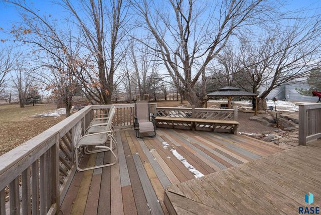 27357 468th Ave Avenue, Lennox, SD 57039