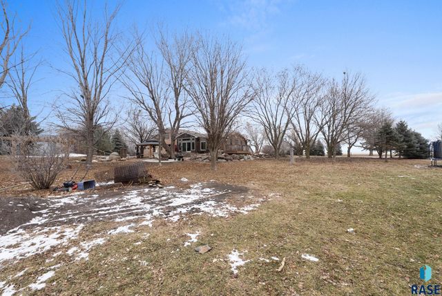 27357 468th Ave Avenue, Lennox, SD 57039