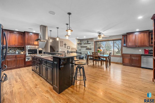 27357 468th Ave Avenue, Lennox, SD 57039