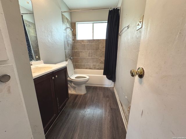 7300 Deep Spring Dr, San Antonio, TX 78238
